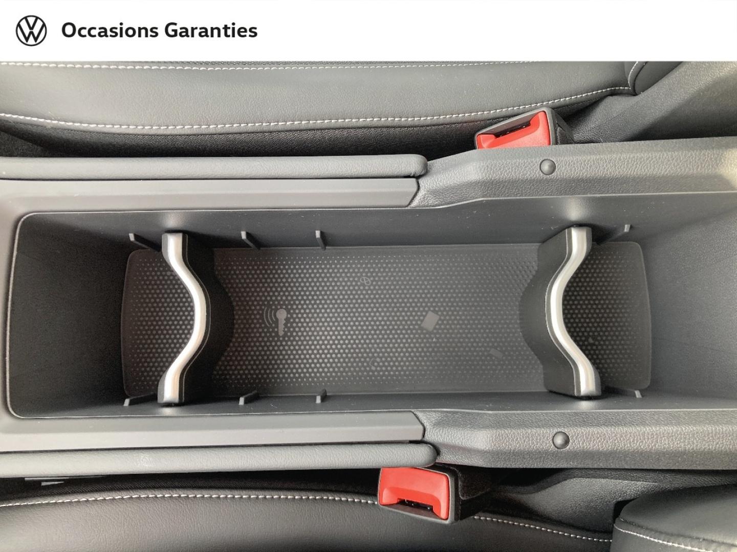 Voitures occasions VOLKSWAGEN T-ROC Style Lens