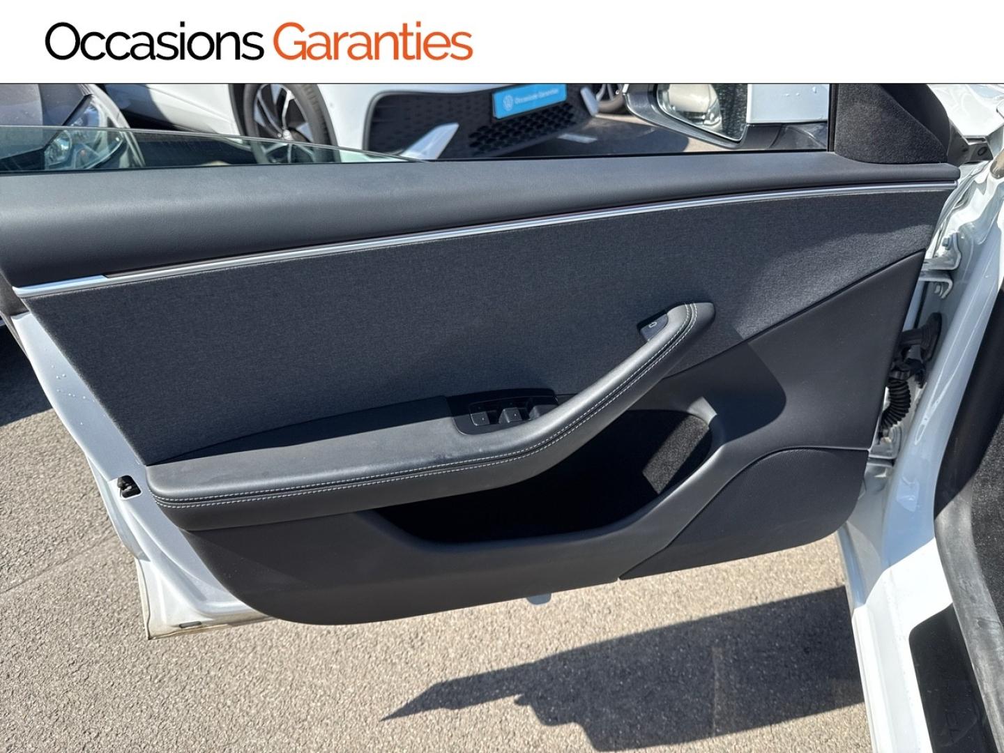 Voitures occasions TESLA MODEL 3 Standard Lens
