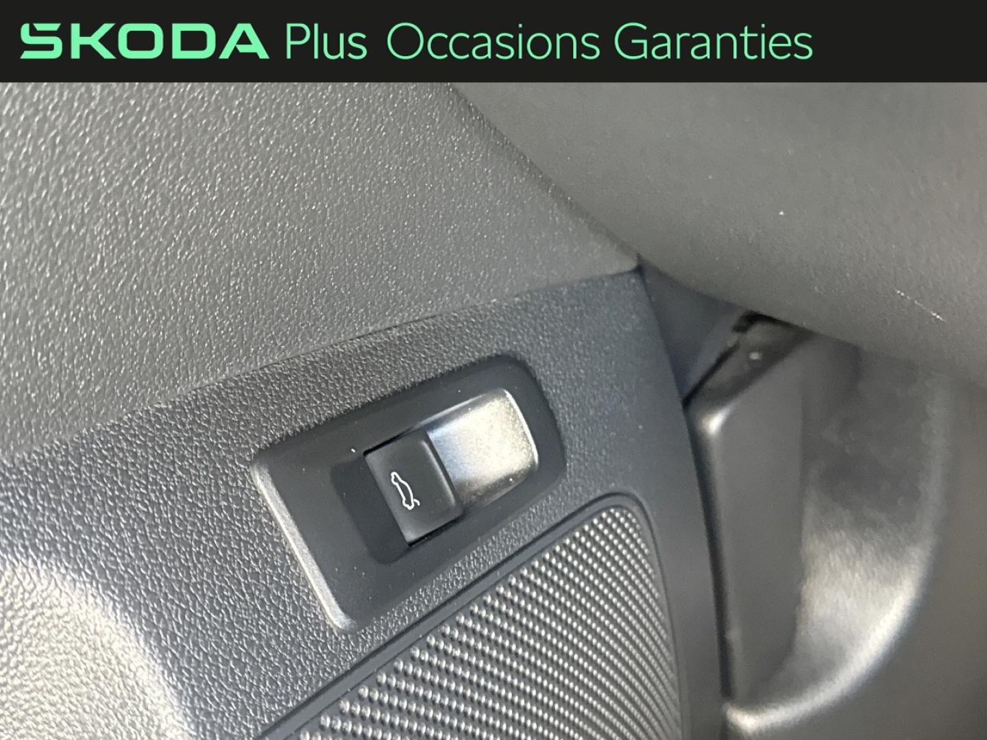 Voitures occasions ŠKODA KAROQ Ambition Lens