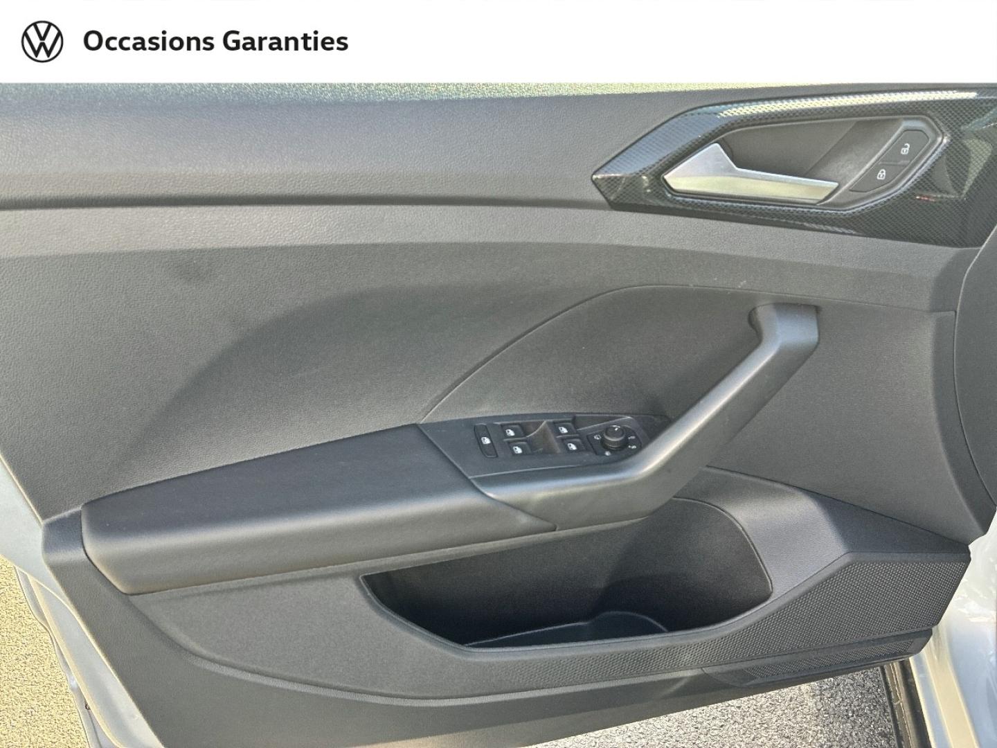Voitures occasions VOLKSWAGEN T-CROSS Life Lens