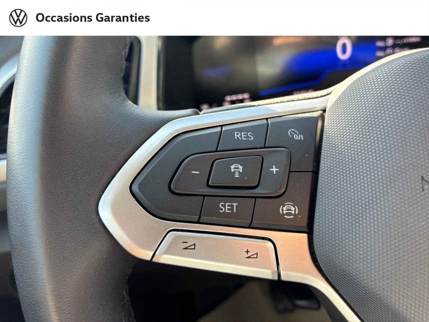 Voitures occasions VOLKSWAGEN T-ROC Life Villeneuve-d'Ascq