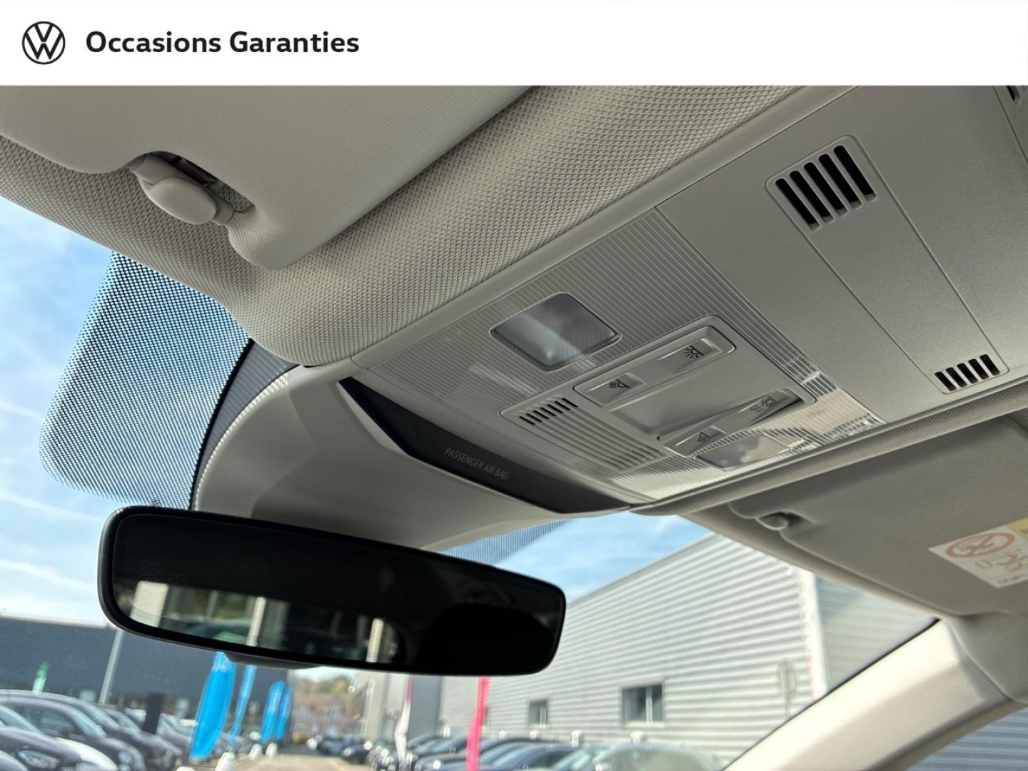 Voitures occasions VOLKSWAGEN T-ROC Life Villeneuve-d'Ascq