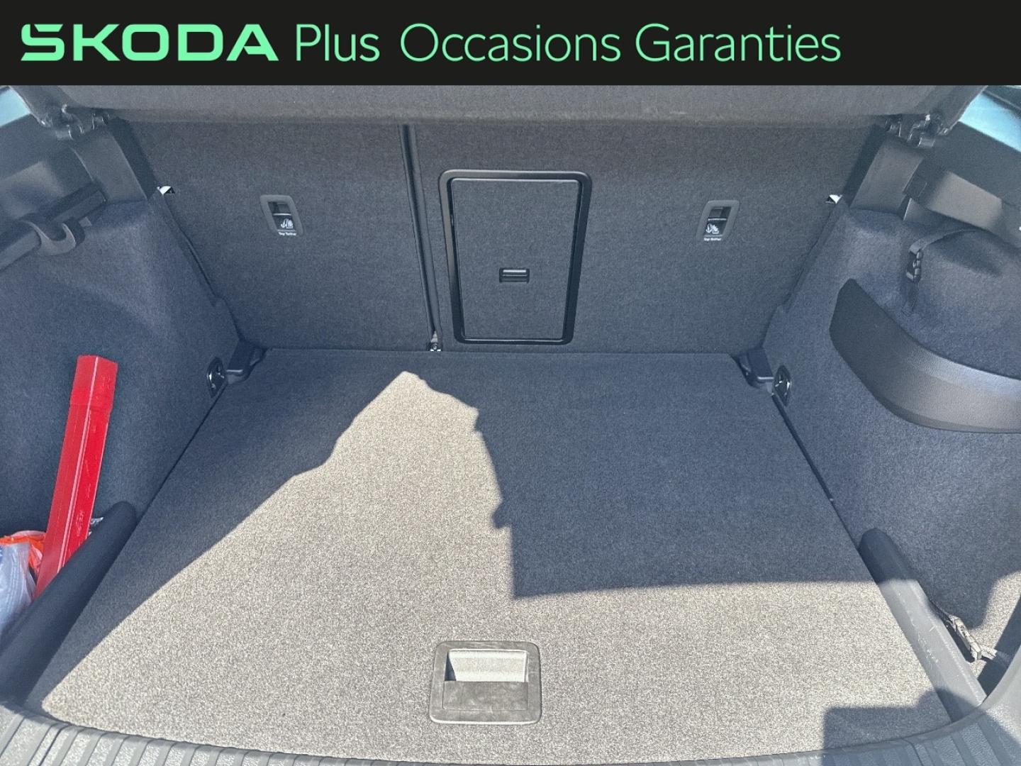 Voitures occasions ŠKODA KAROQ Selection Lens