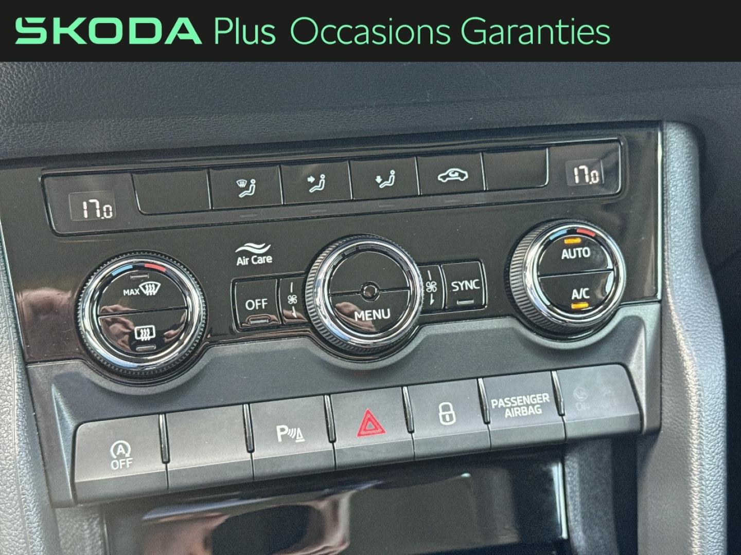 Voitures occasions ŠKODA KAROQ Selection Lens