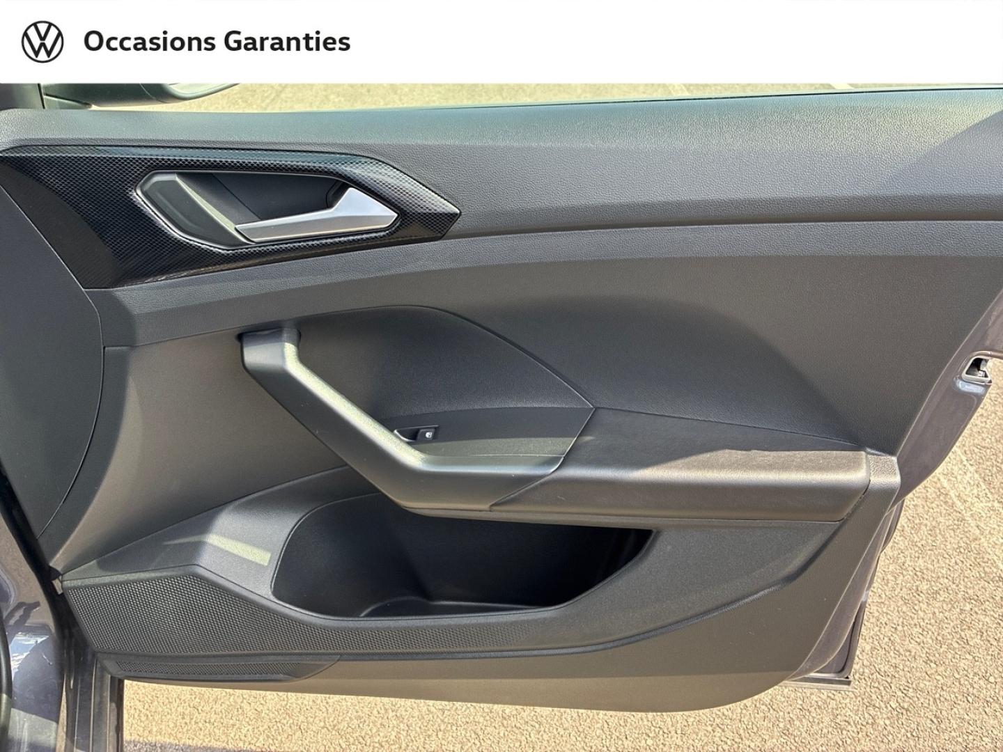 Voitures occasions VOLKSWAGEN T-CROSS Life Lens