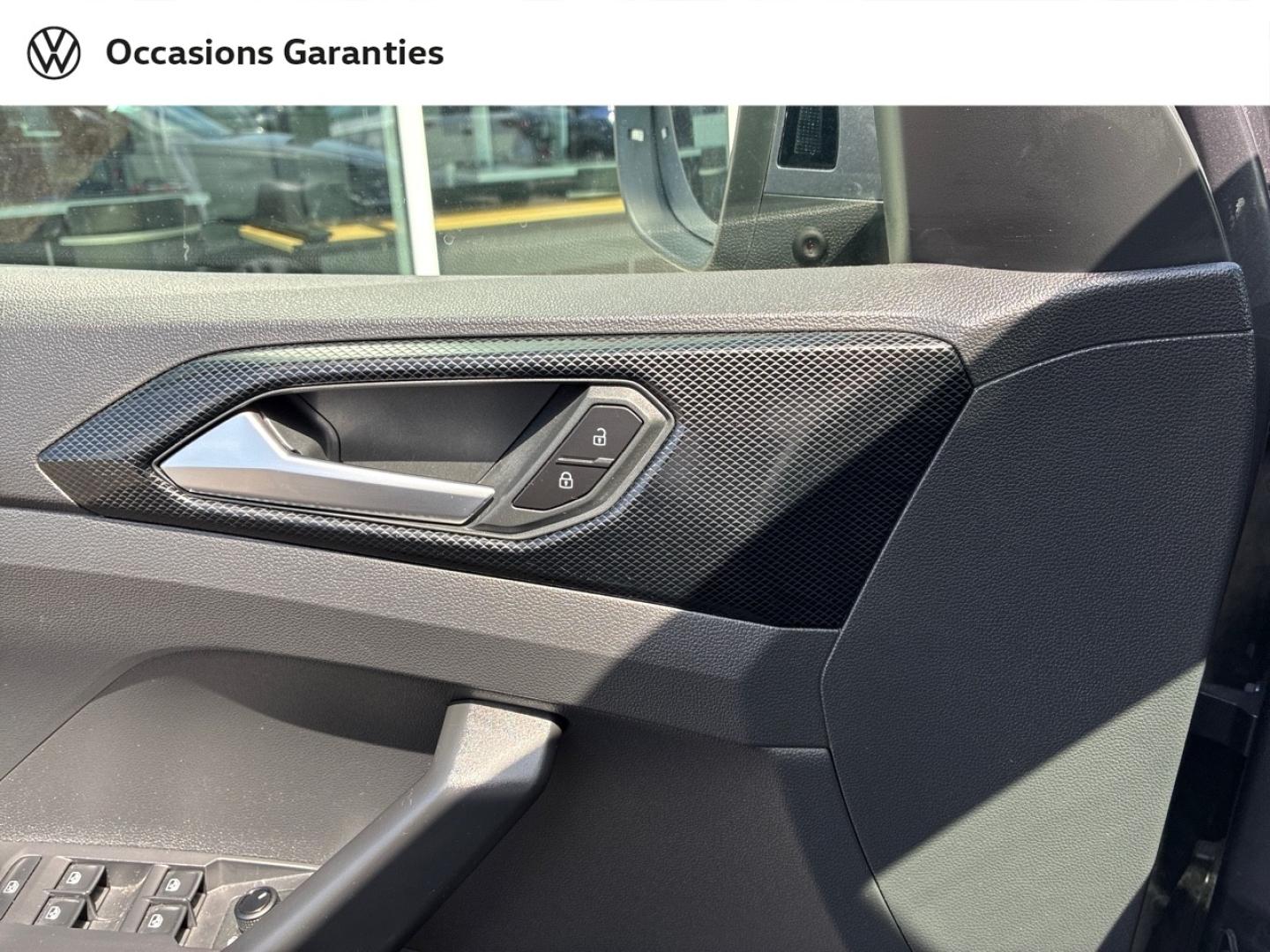 Voitures occasions VOLKSWAGEN T-CROSS Life Lens