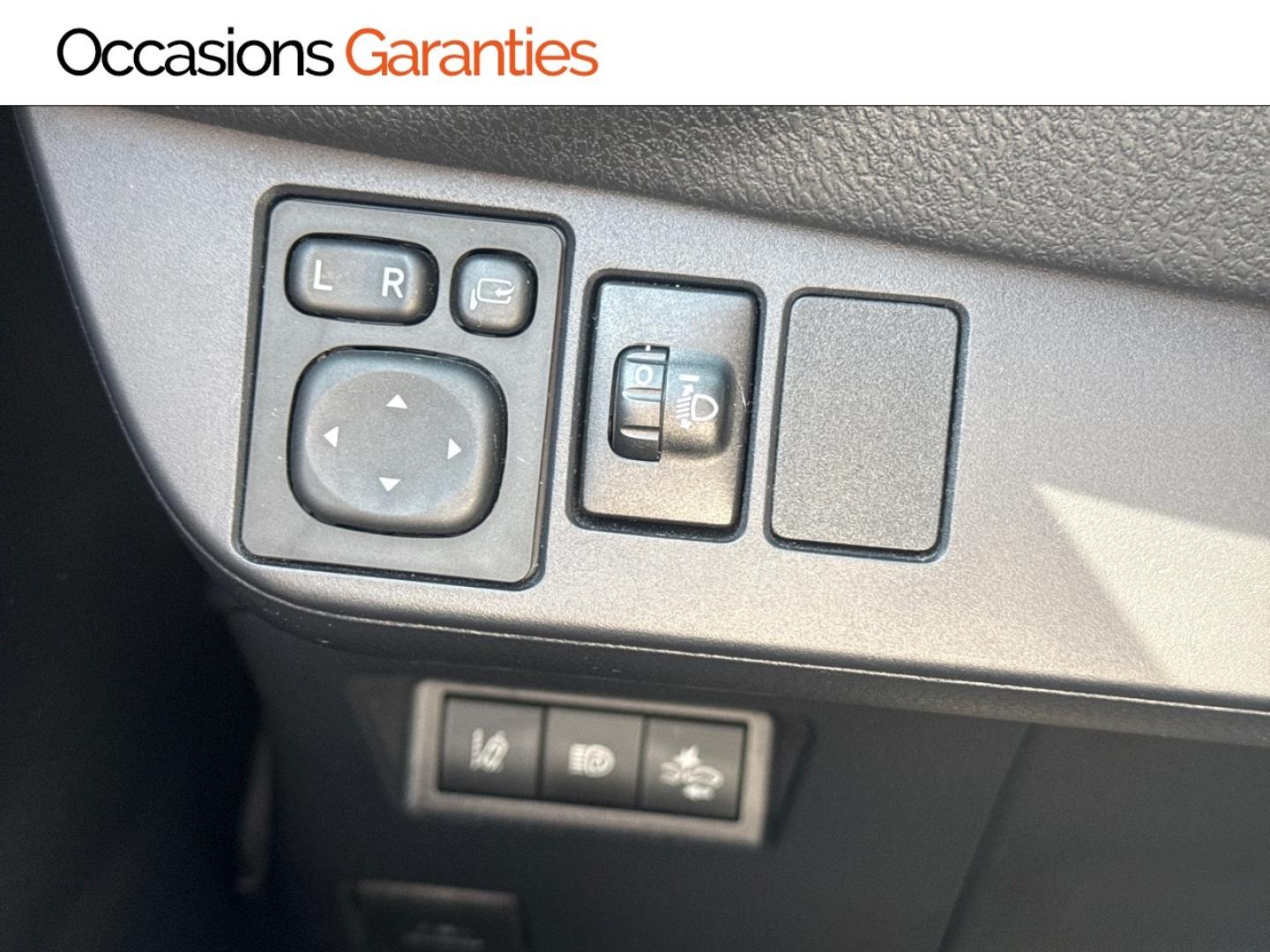Voitures occasions TOYOTA YARIS Collection Lens