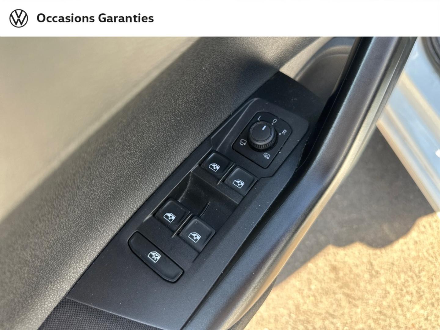 Voitures occasions VOLKSWAGEN POLO Life Business Lens