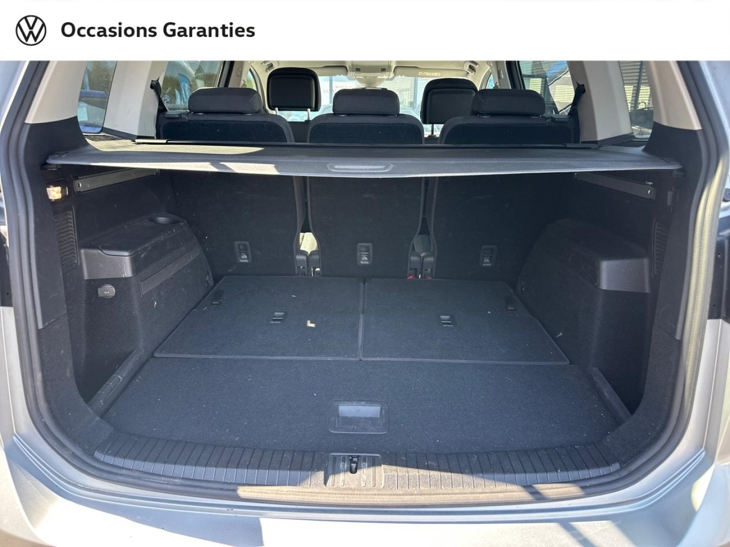 Voitures occasions VOLKSWAGEN TOURAN IQ.Drive Lens