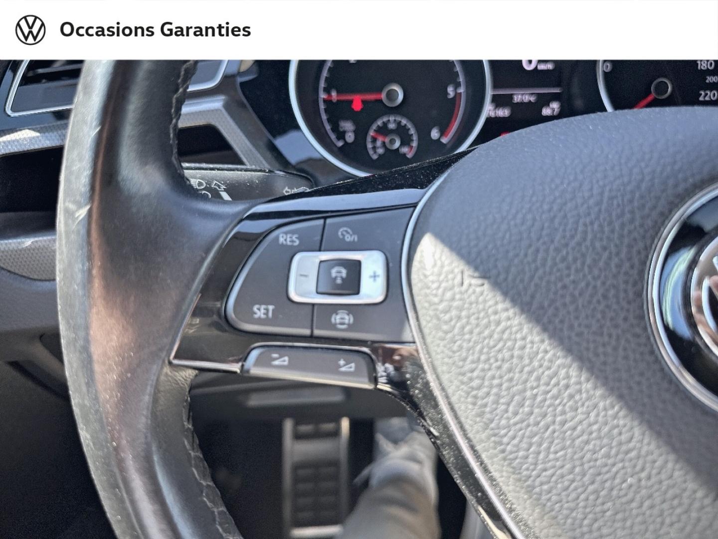 Voitures occasions VOLKSWAGEN TOURAN IQ.Drive Lens