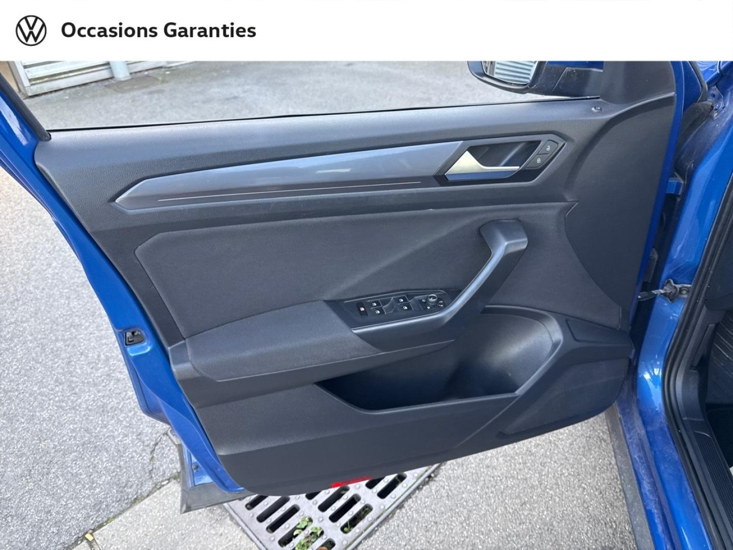 Voitures occasions VOLKSWAGEN T-ROC Carat Lens