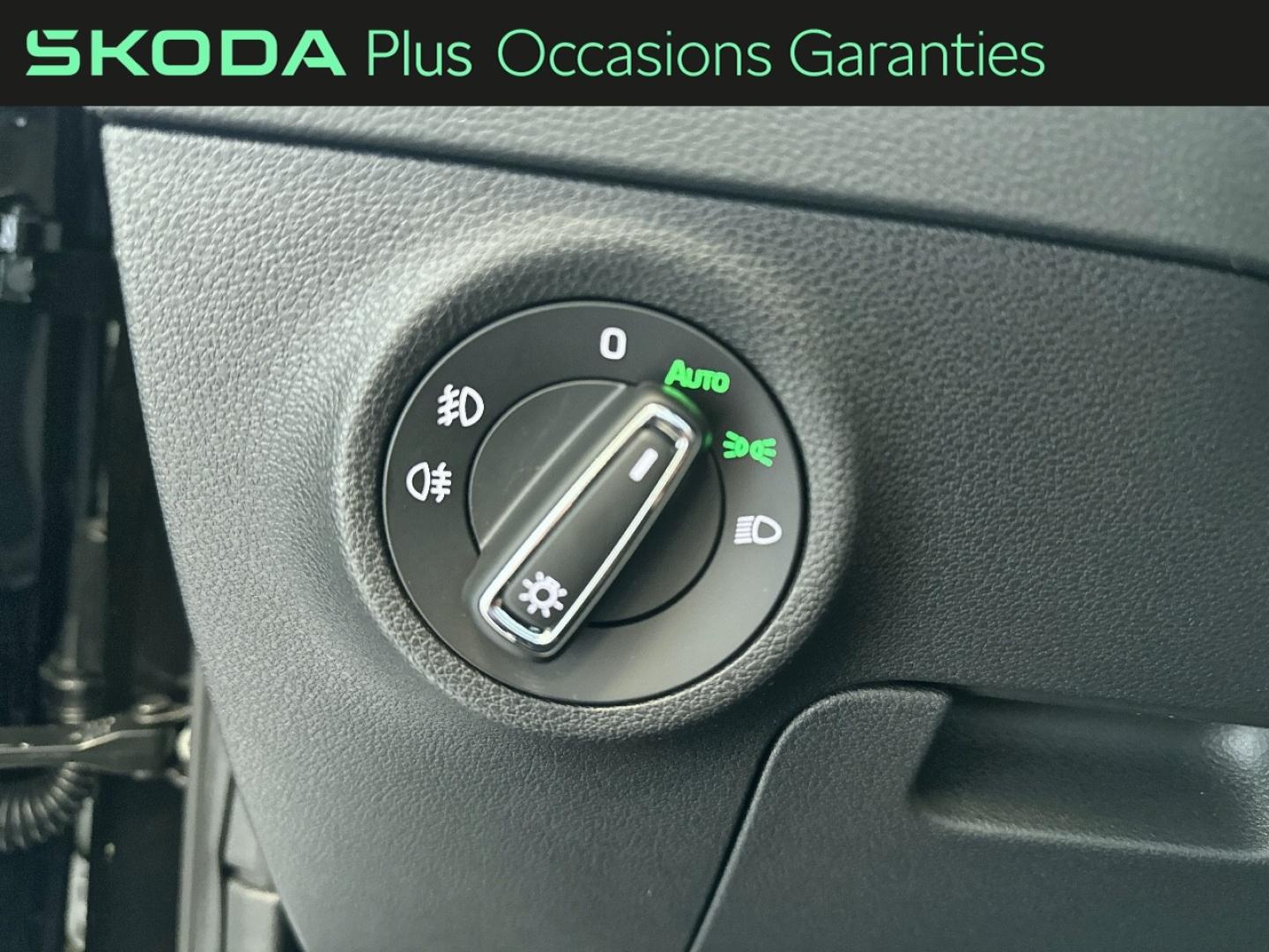 Voitures occasions ŠKODA KAROQ Clever Lens