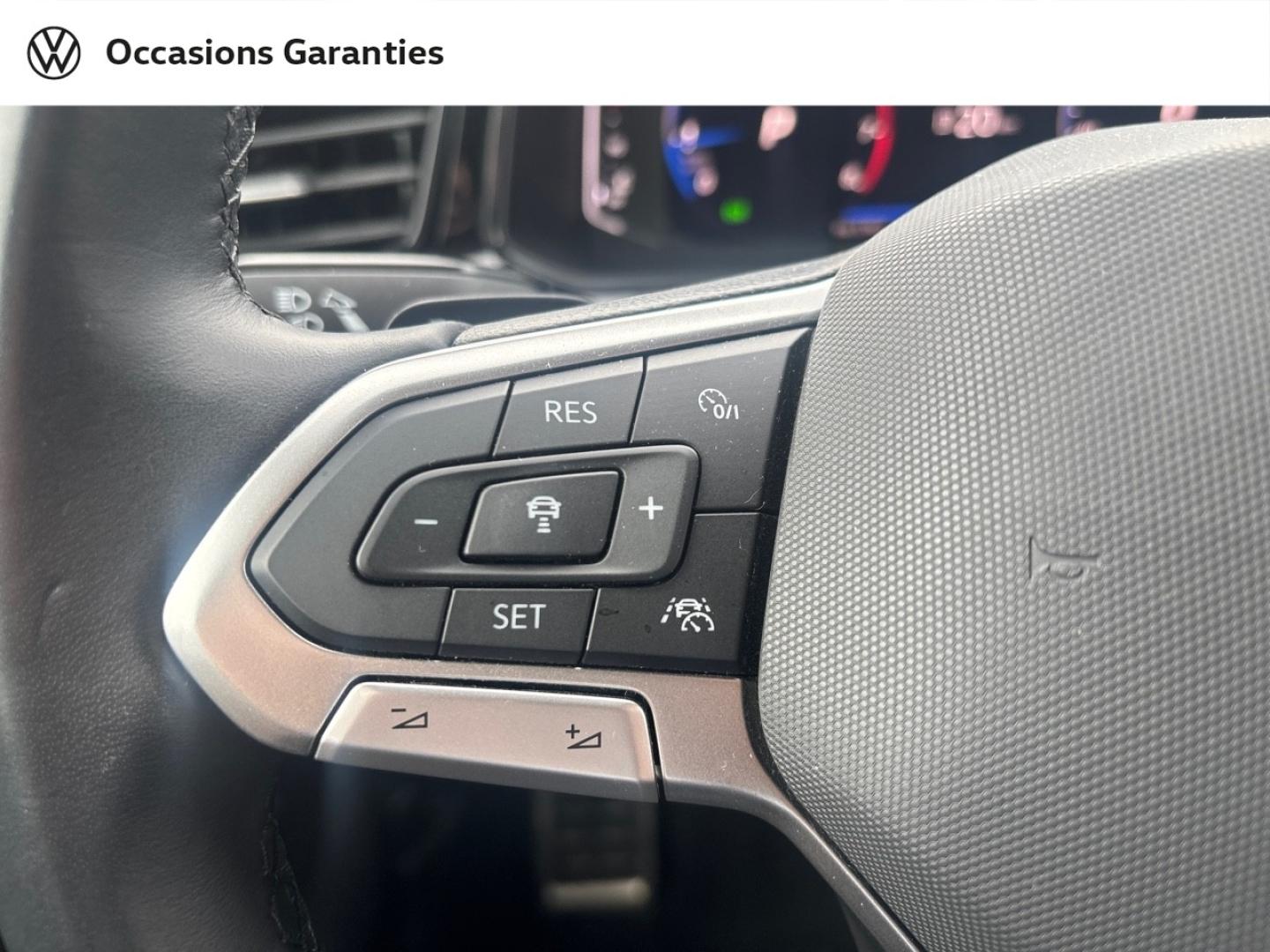 Voitures occasions VOLKSWAGEN T-ROC R-Line Lens