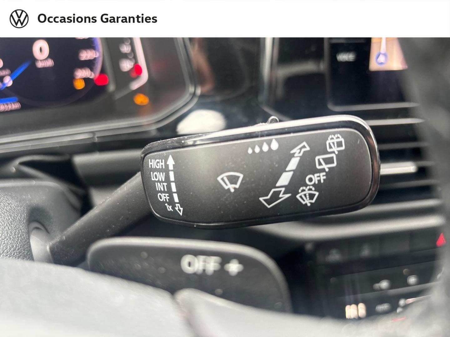 Voitures occasions VOLKSWAGEN T-ROC R-Line Lens