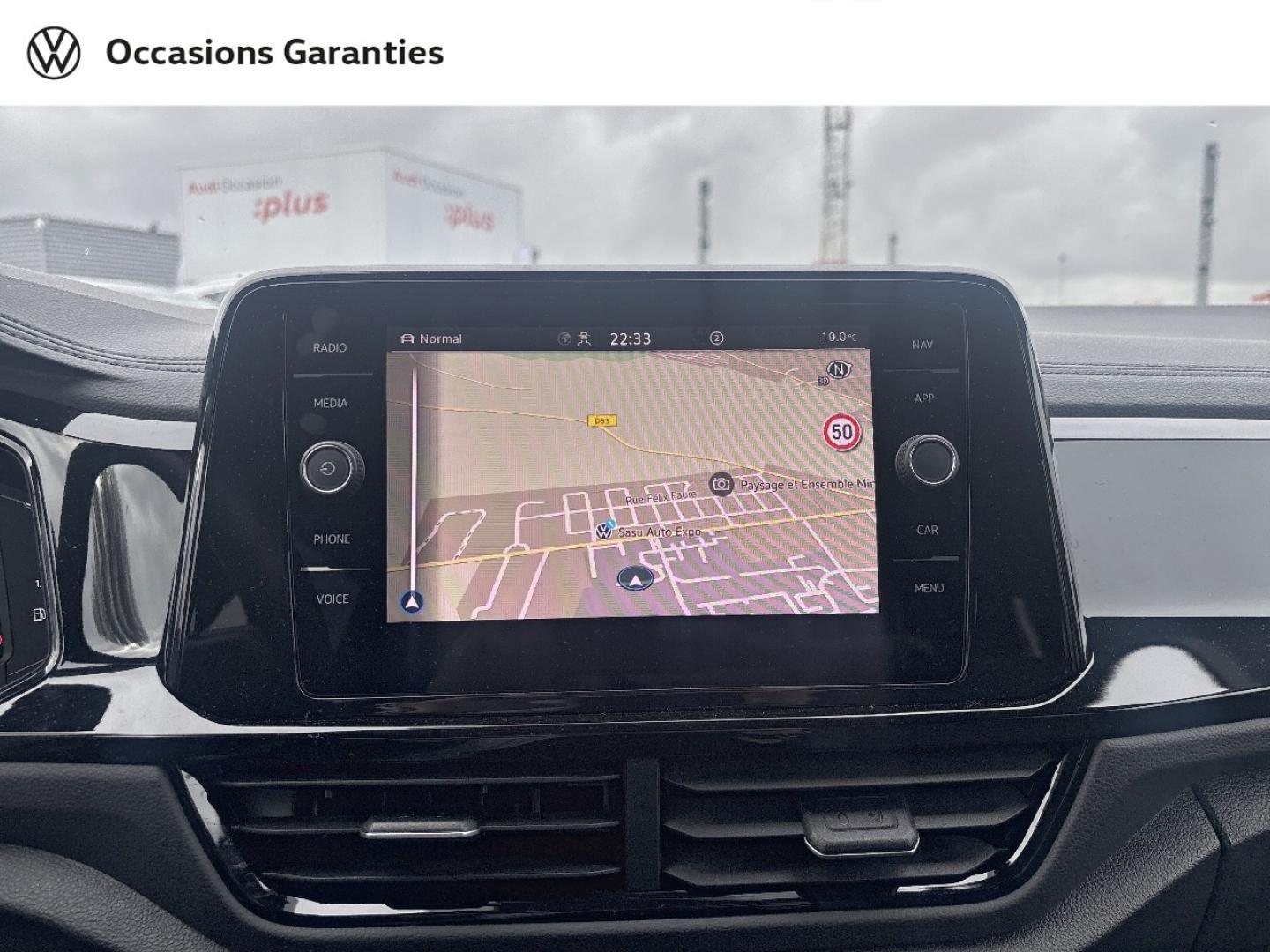 Voitures occasions VOLKSWAGEN T-ROC R-Line Lens