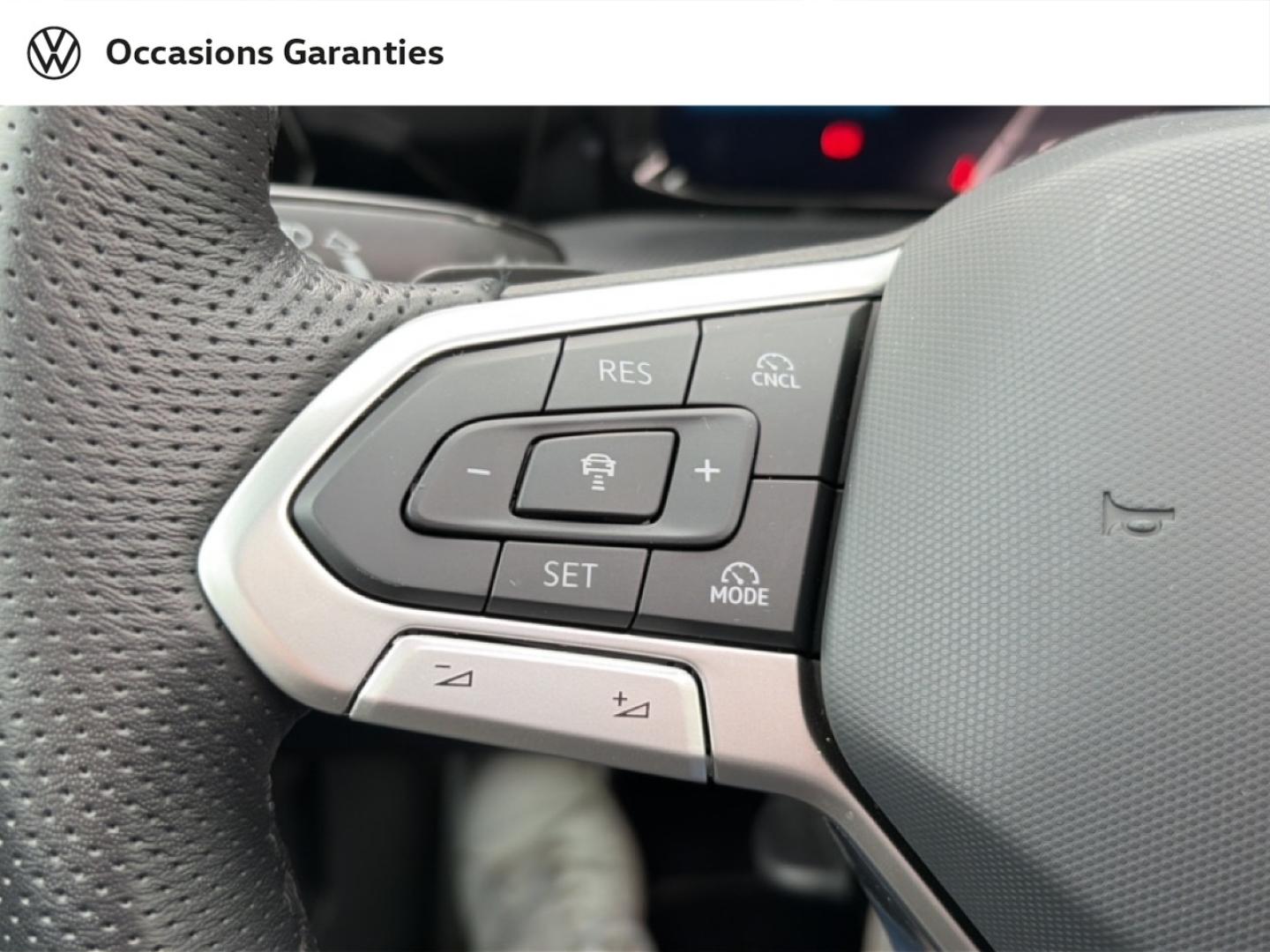 Voitures occasions VOLKSWAGEN GOLF R-Line Lens