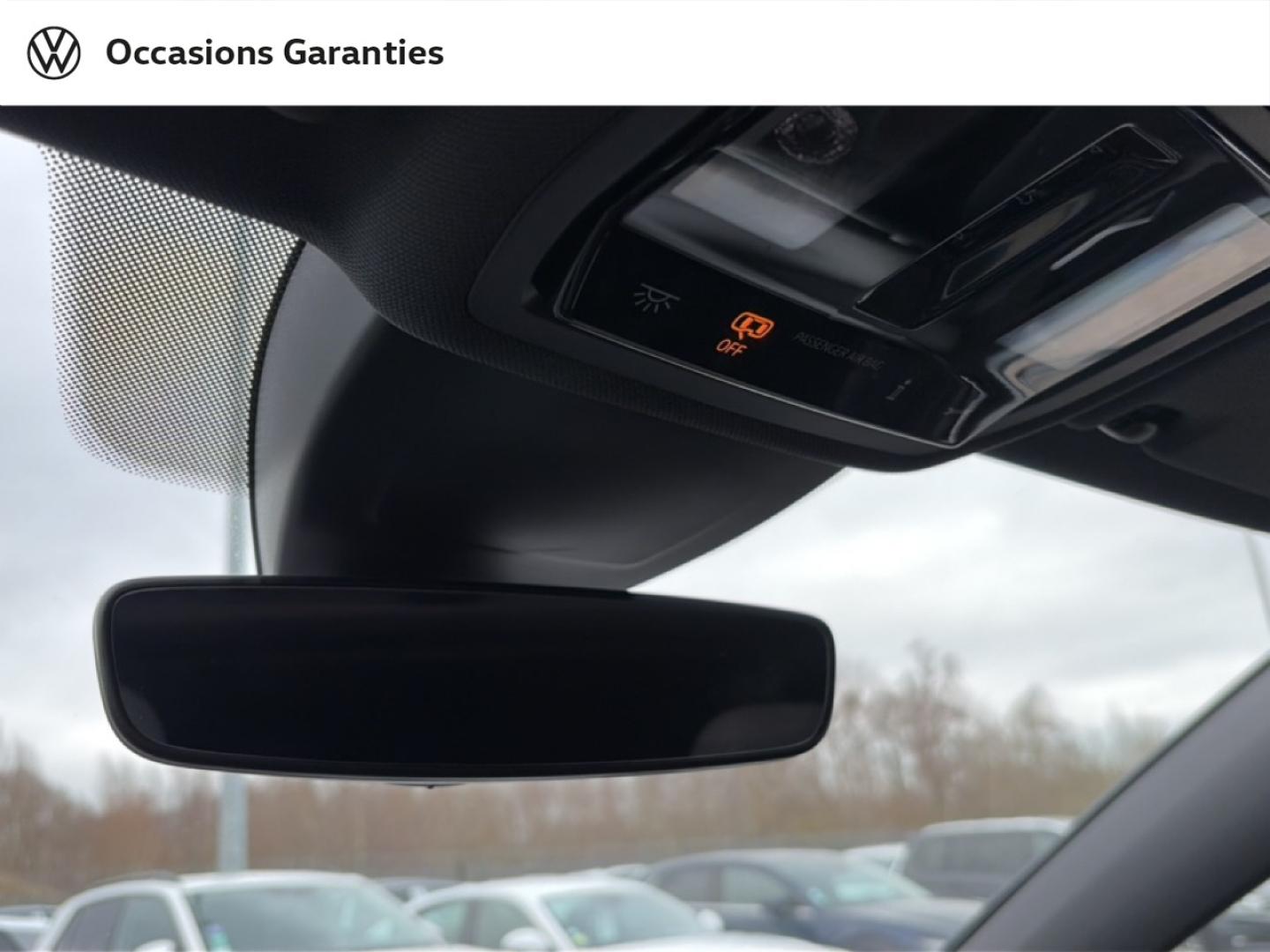 Voitures occasions VOLKSWAGEN GOLF R-Line Lens
