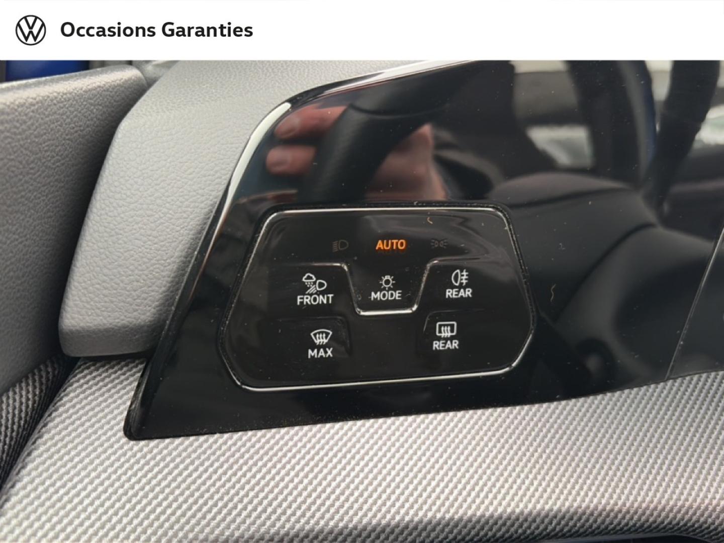 Voitures occasions VOLKSWAGEN GOLF R-Line Lens