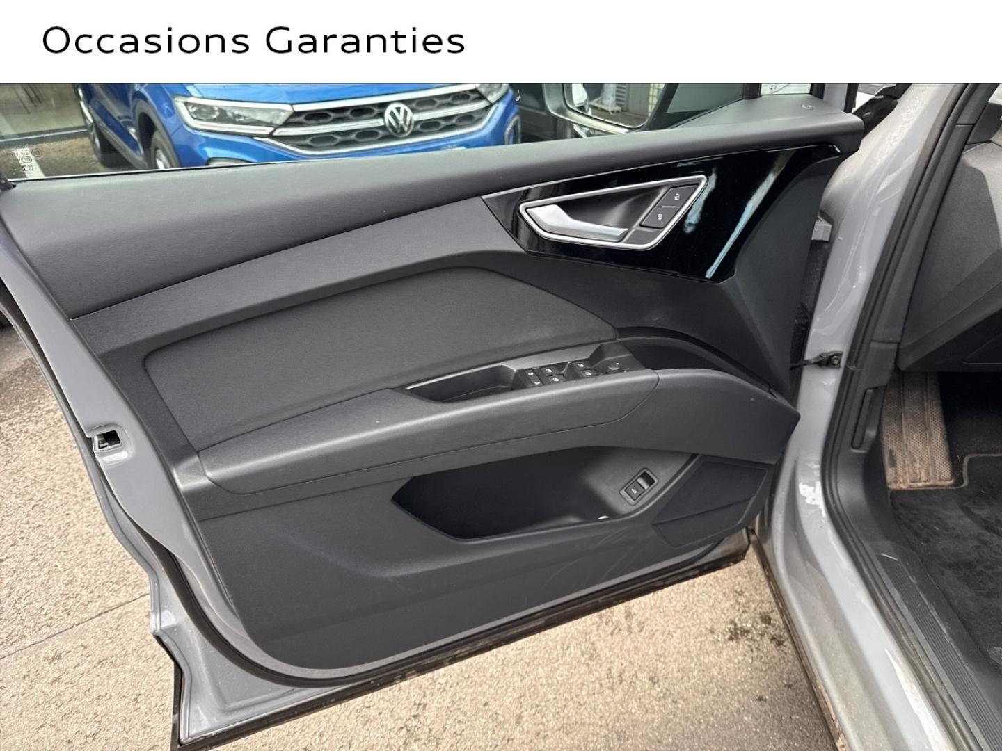 Voitures occasions Audi Q4 Sportback e-tron Base Lens