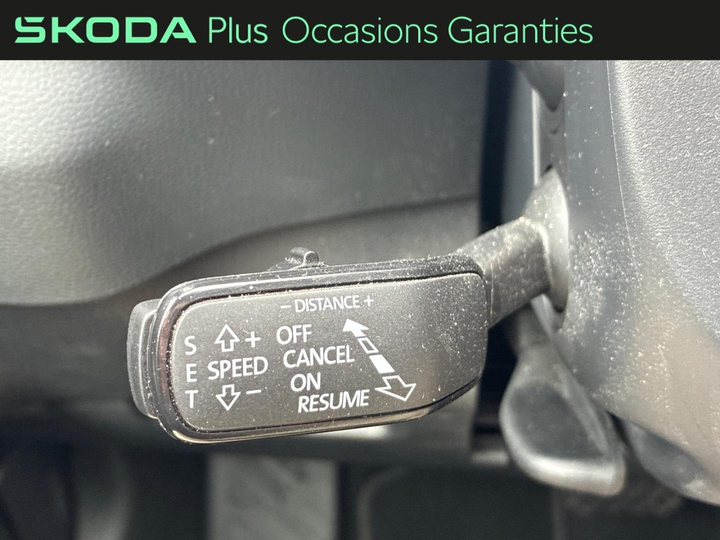 Voitures occasions ŠKODA KAROQ Selection Lens