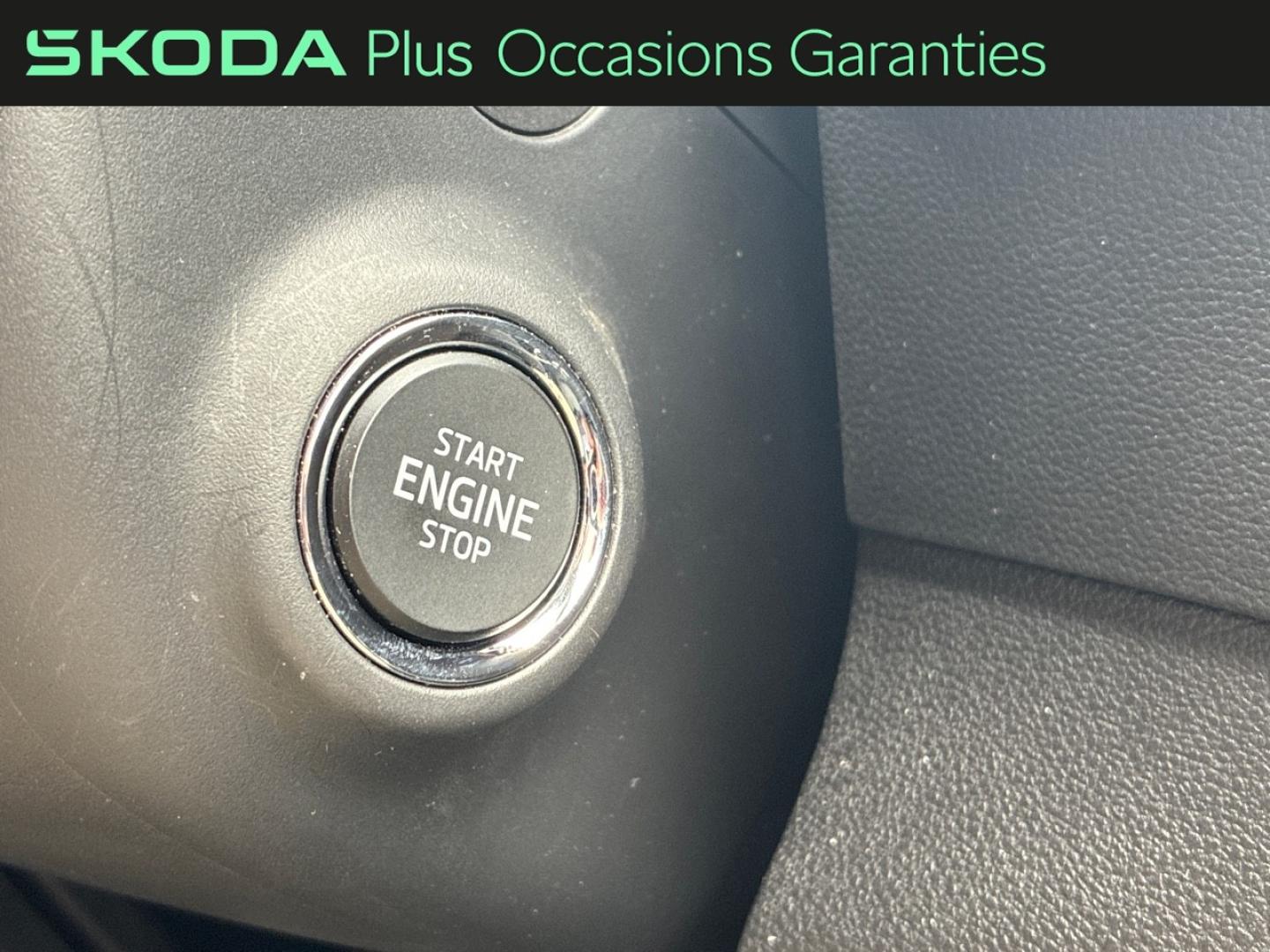 Voitures occasions ŠKODA KAROQ Selection Lens