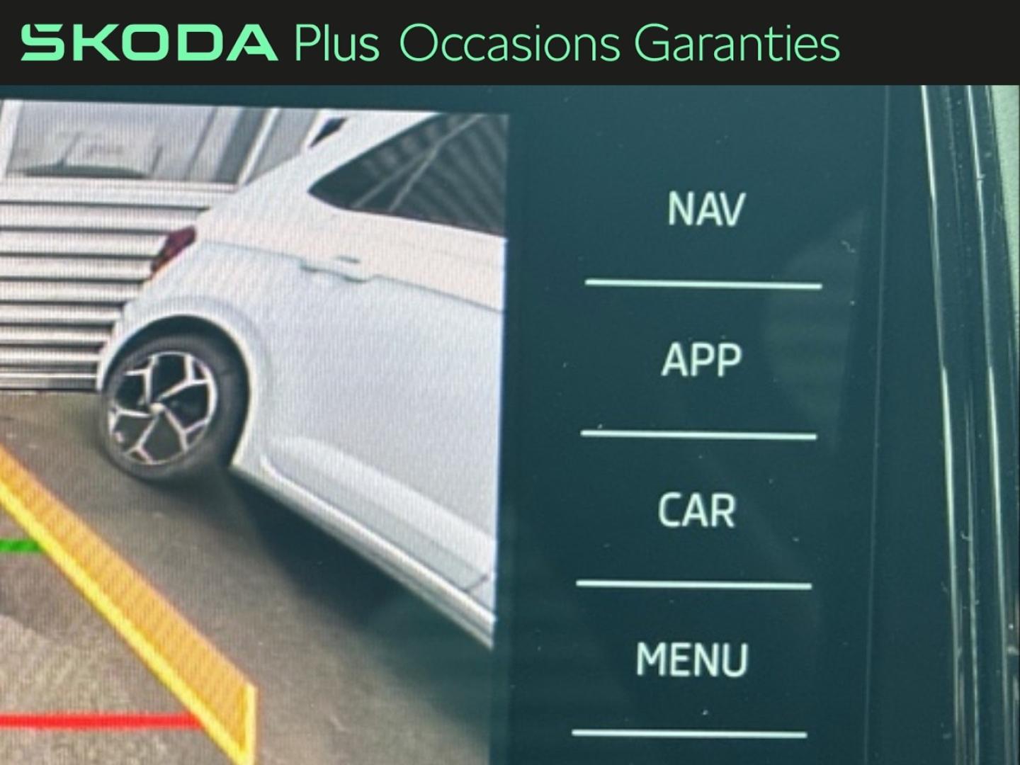 Voitures occasions ŠKODA KAROQ Selection Lens