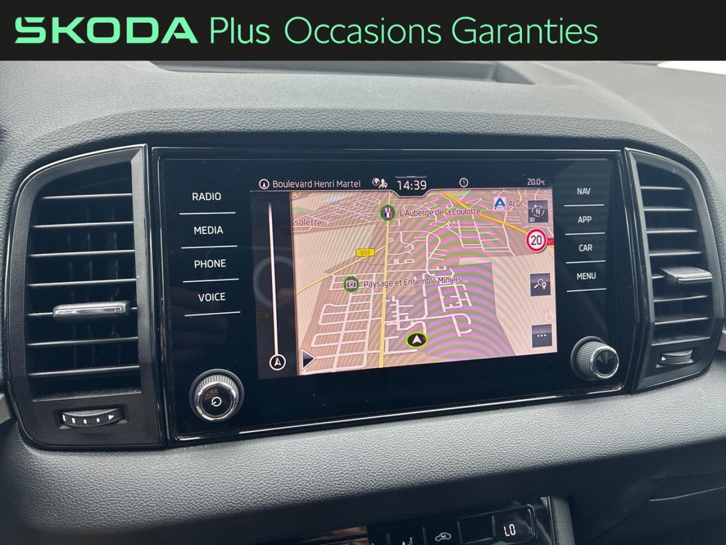 Voitures occasions ŠKODA KAROQ Selection Lens