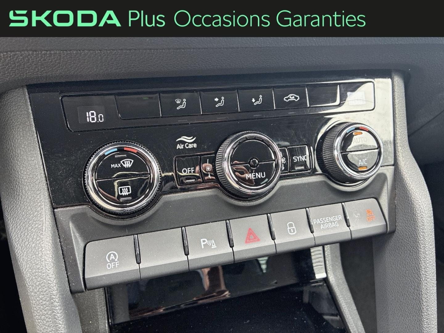 Voitures occasions ŠKODA KAROQ Selection Lens