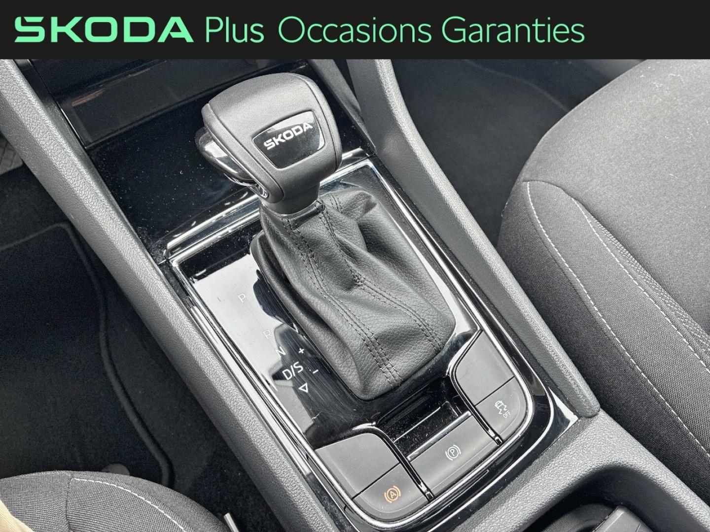 Voitures occasions ŠKODA KAROQ Selection Lens