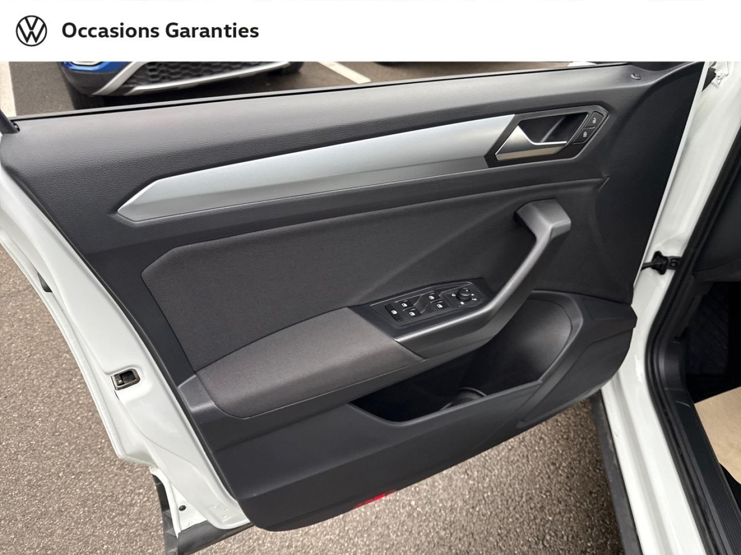 Voitures occasions VOLKSWAGEN T-ROC VW Edition Bruay-la-Buissière