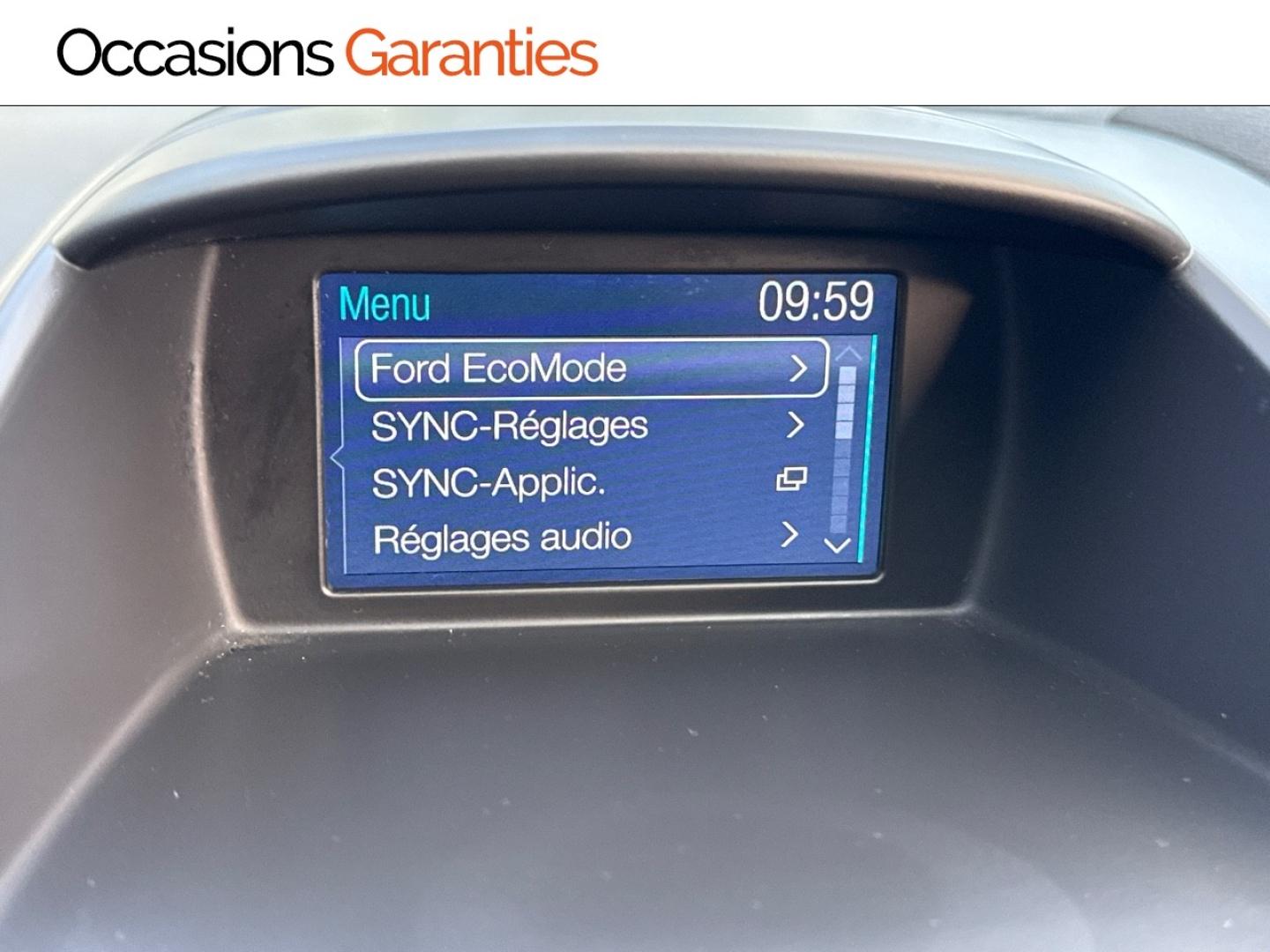 Voitures occasions FORD FIESTA Edition Lens