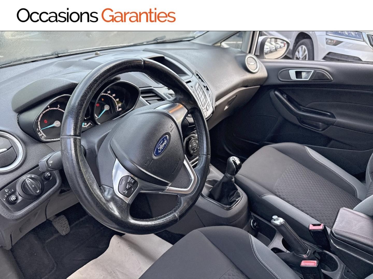 Voitures occasions FORD FIESTA Edition Lens