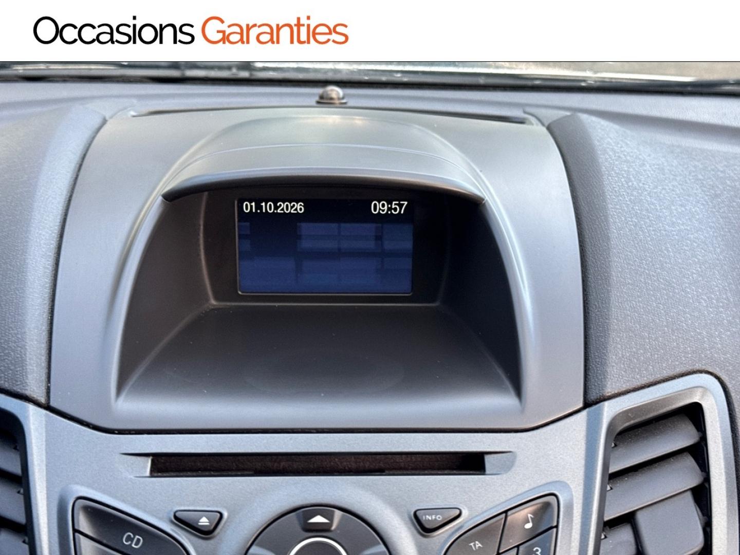 Voitures occasions FORD FIESTA Edition Lens