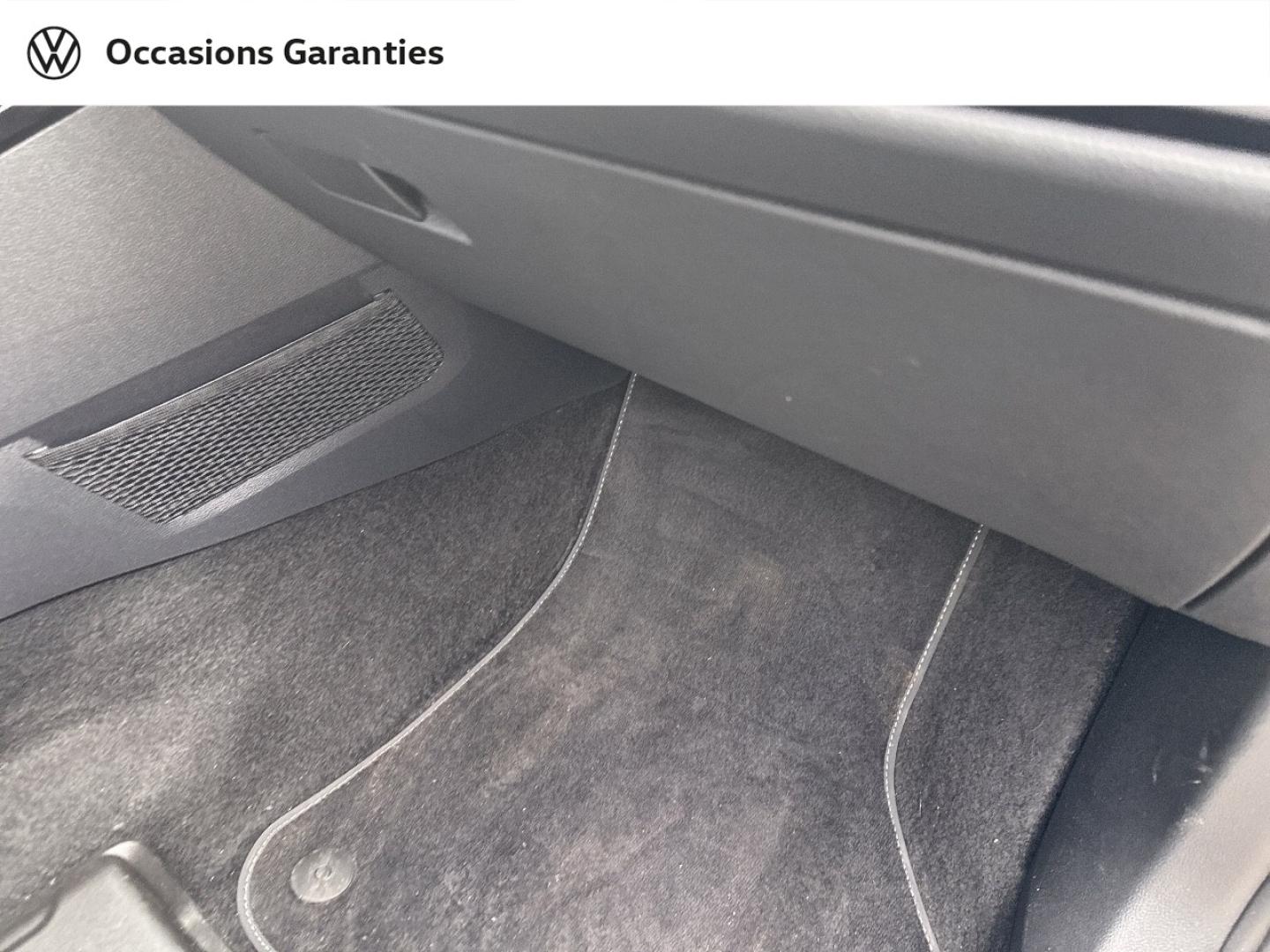 Voitures occasions VOLKSWAGEN GOLF R-Line Edition Lens