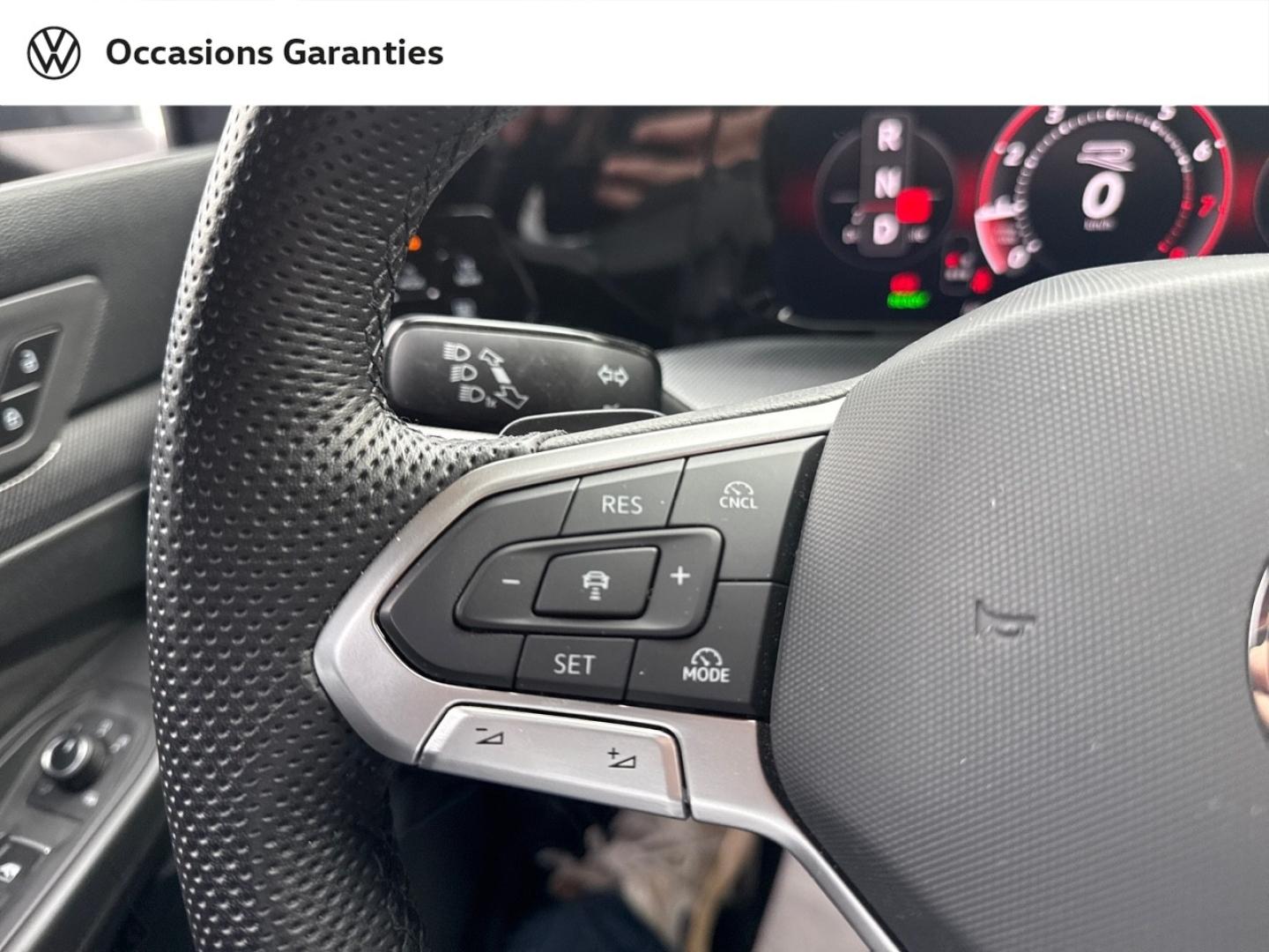 Voitures occasions VOLKSWAGEN GOLF R-Line Edition Lens