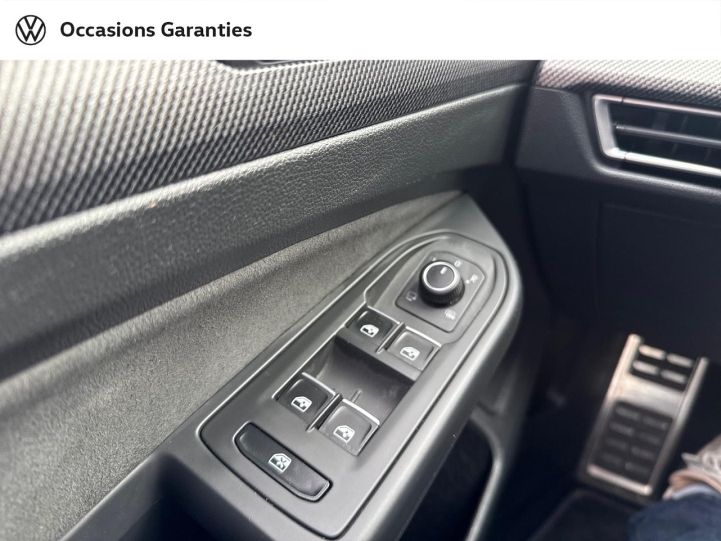 Voitures occasions VOLKSWAGEN GOLF R-Line Edition Lens