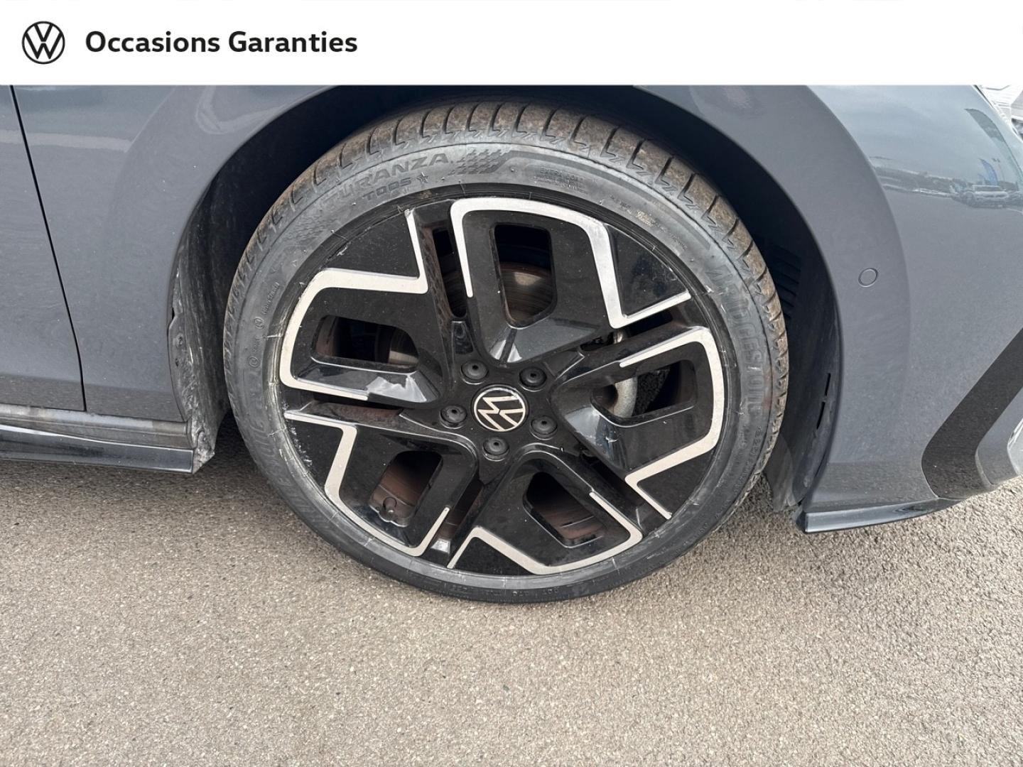 Voitures occasions VOLKSWAGEN GOLF R-Line Edition Lens