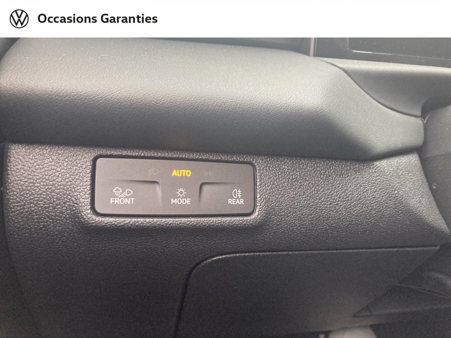 Voitures occasions VOLKSWAGEN T-ROC Style Lens
