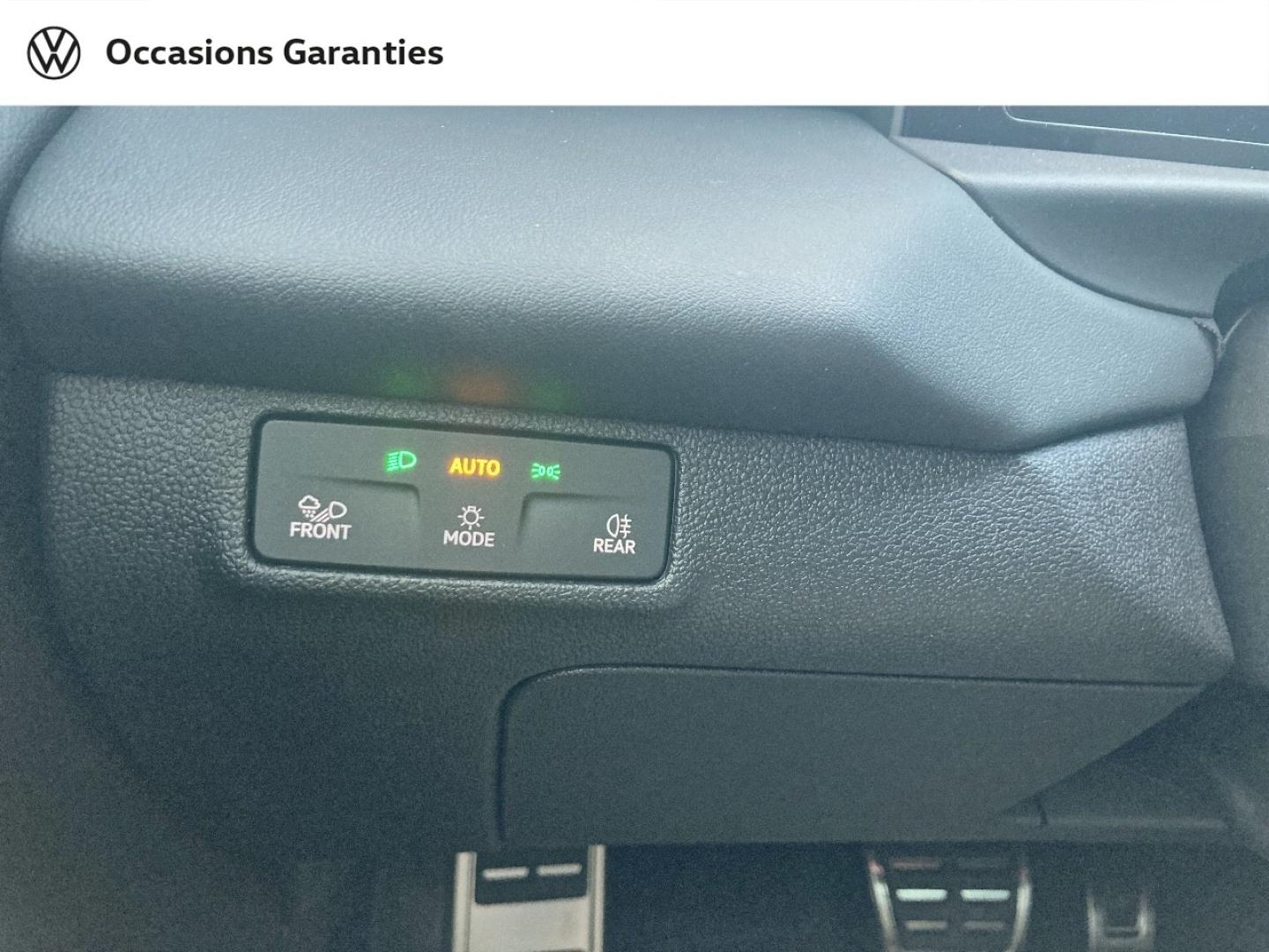 Voitures occasions VOLKSWAGEN T-ROC R-Line Lens
