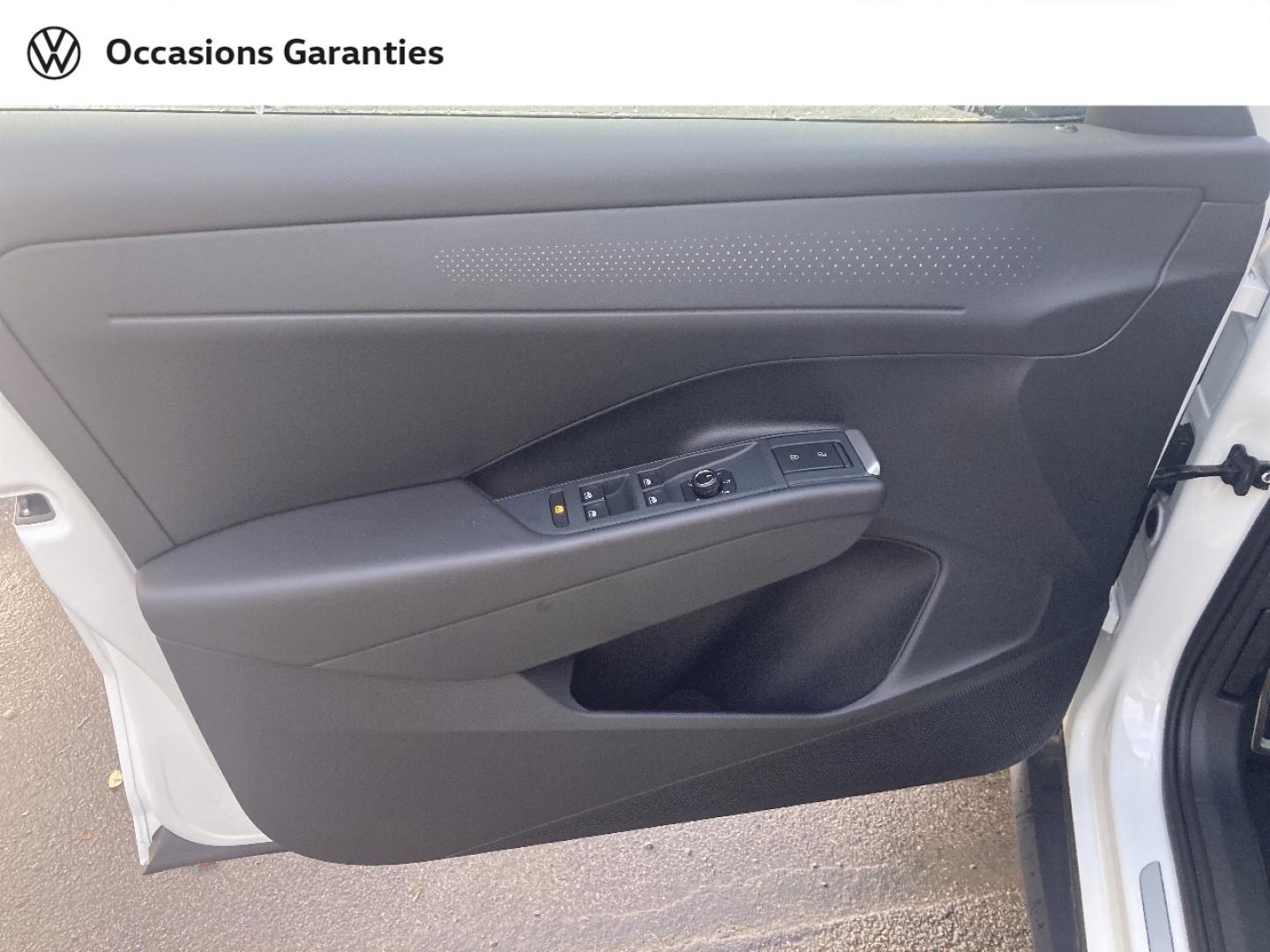 Voitures occasions VOLKSWAGEN T-ROC R-Line Lens