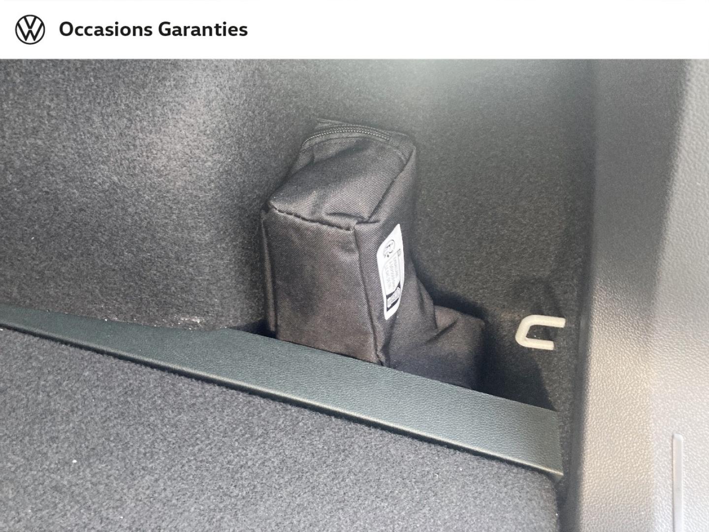 Voitures occasions VOLKSWAGEN T-ROC R-Line Lens