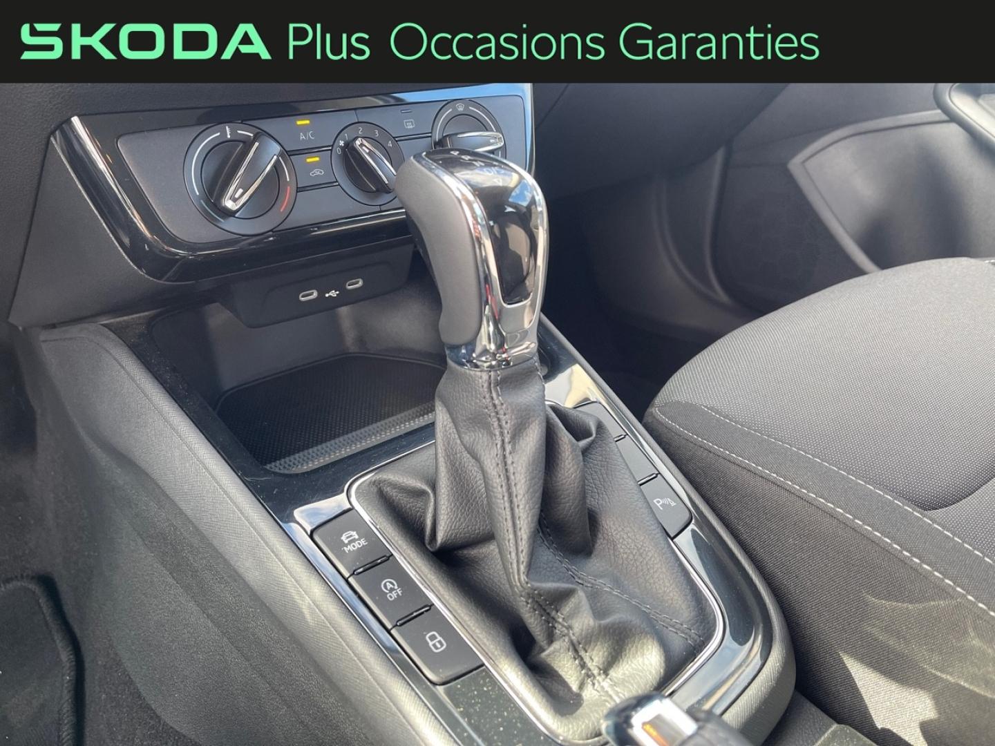 Voitures occasions ŠKODA FABIA Selection Lens