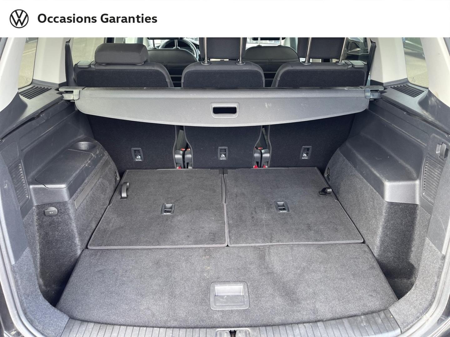 Voitures occasions VOLKSWAGEN TOURAN Style Lens