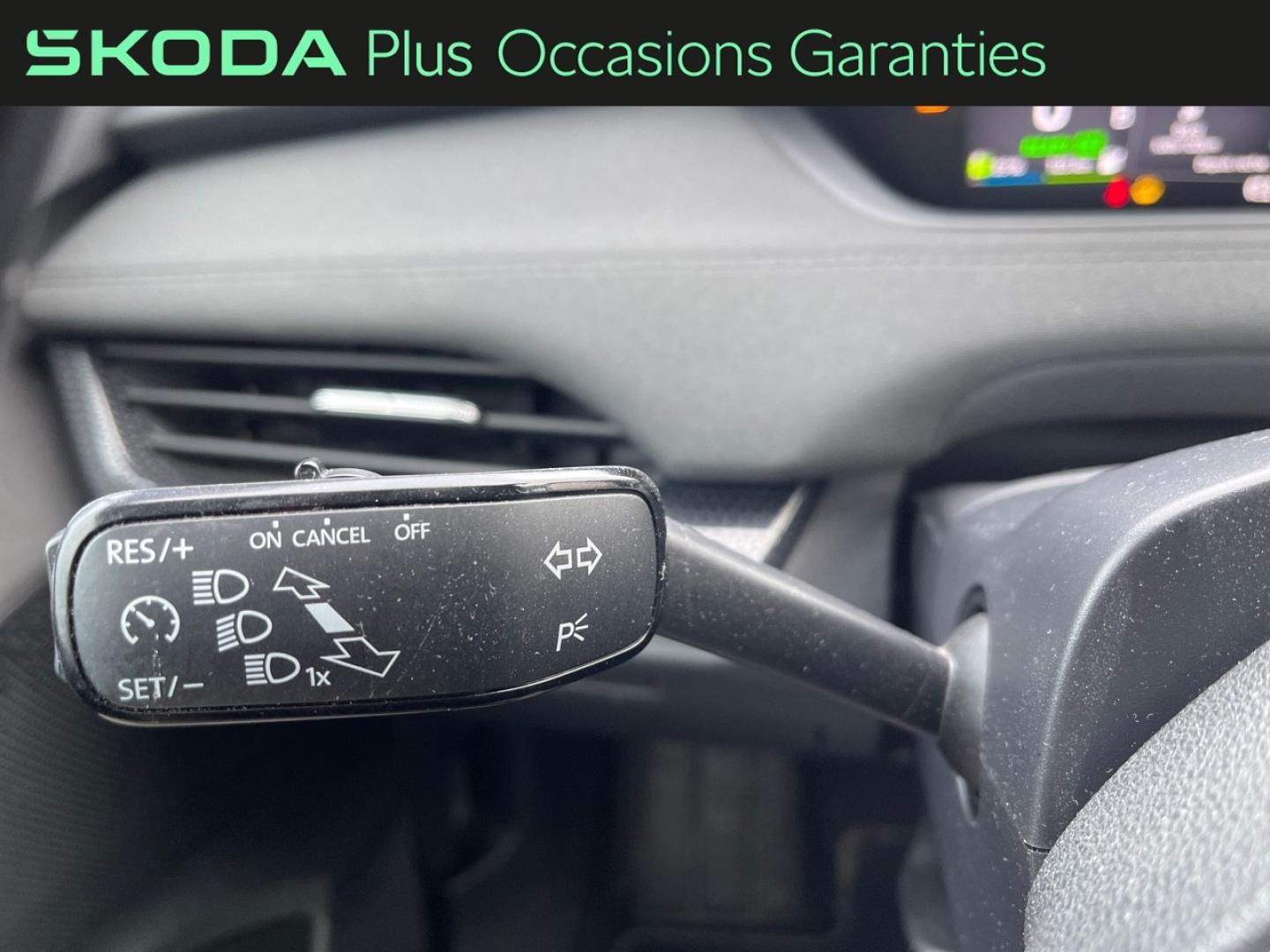 Voitures occasions ŠKODA ENYAQ Base Lens