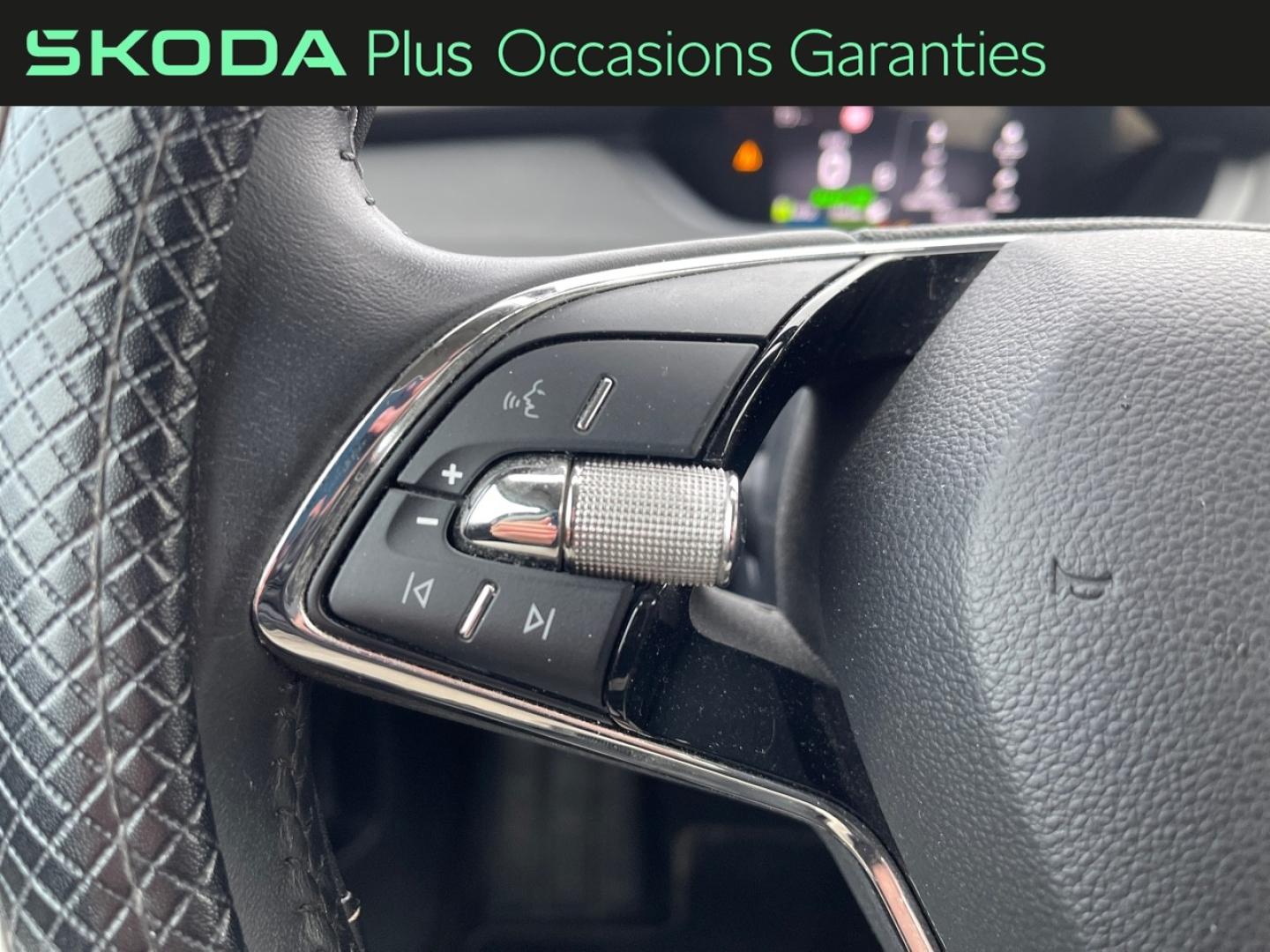 Voitures occasions ŠKODA ENYAQ Base Lens
