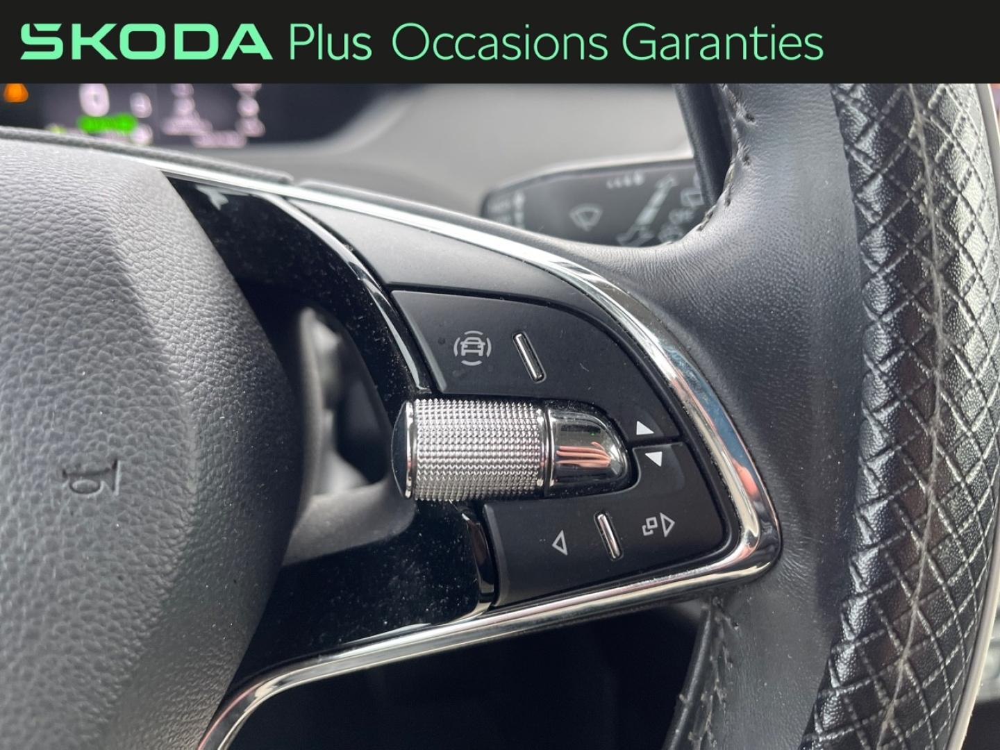 Voitures occasions ŠKODA ENYAQ Base Lens
