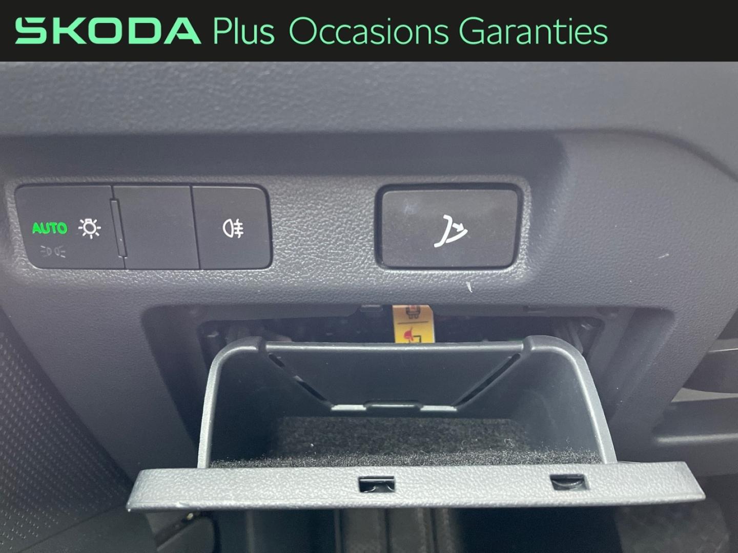 Voitures occasions ŠKODA ENYAQ Base Lens