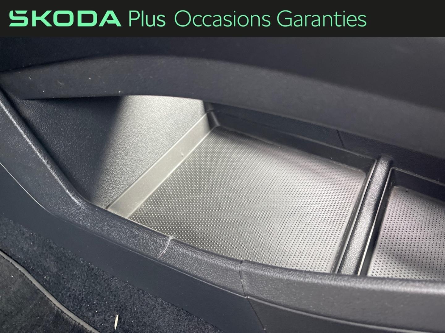 Voitures occasions ŠKODA ENYAQ Base Lens