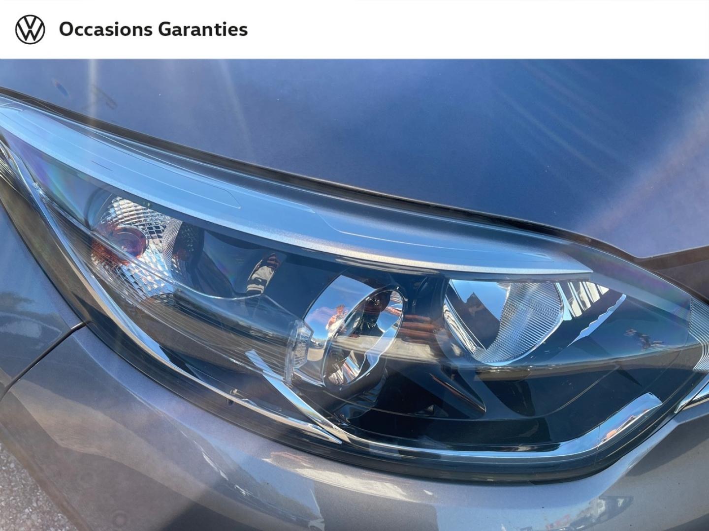 Voitures occasions RENAULT CAPTUR Business Lens