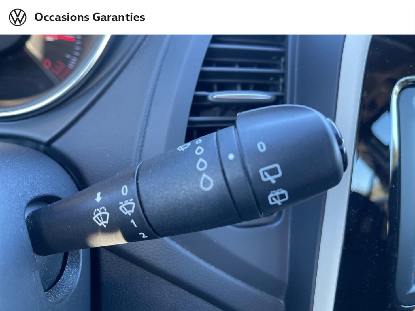 Voitures occasions RENAULT CAPTUR Business Lens